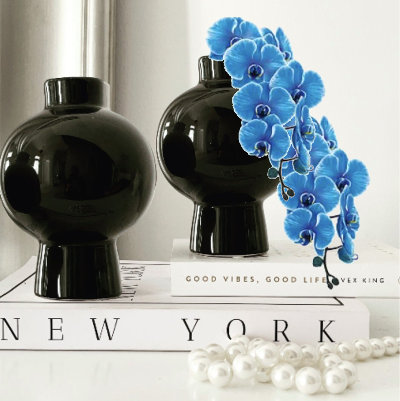 Juno Mini Vase Black