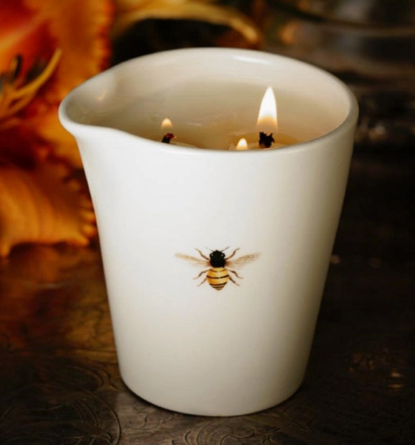 Bee Illuminated Lotion Candle
