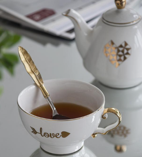 Amore Teapot & Cup Set - White/Gold